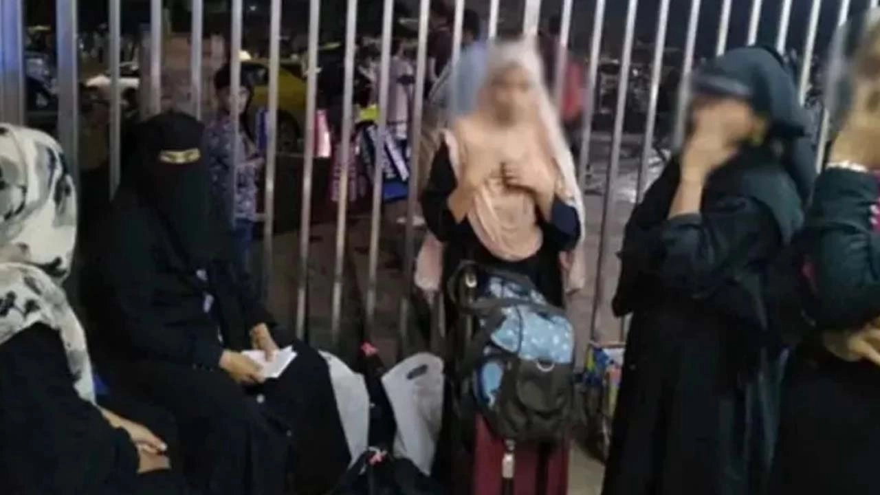 বিদেশে নির্যাতনের শিকার হয়ে দেশে ফিরেছেন ৭০ হাজার নারী কর্মী