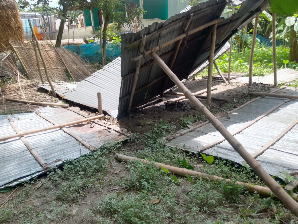 গুদামে পেট্রোল ঢেলে আগুন, রামদা ধরে প্রাণনাশের হুমকি
