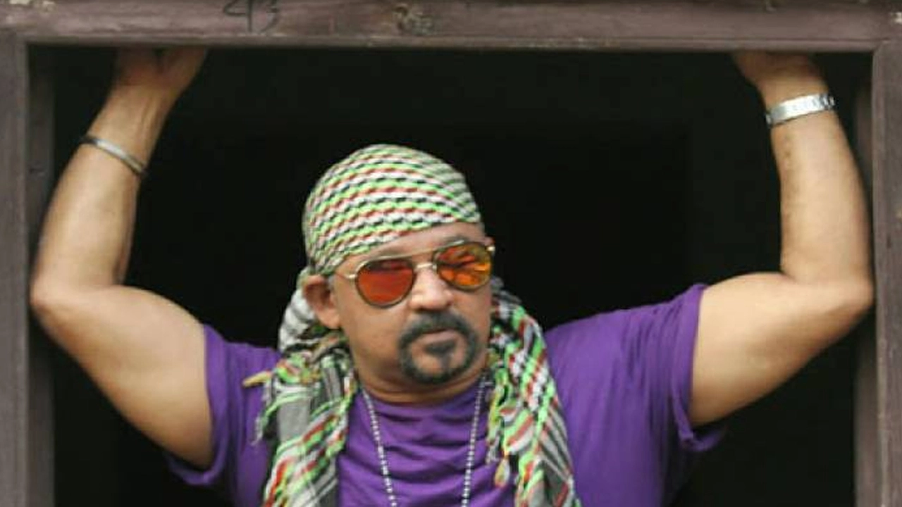 মুয়াজ্জিন থেকে যেভাবে খলনায়ক হলেন ডন
