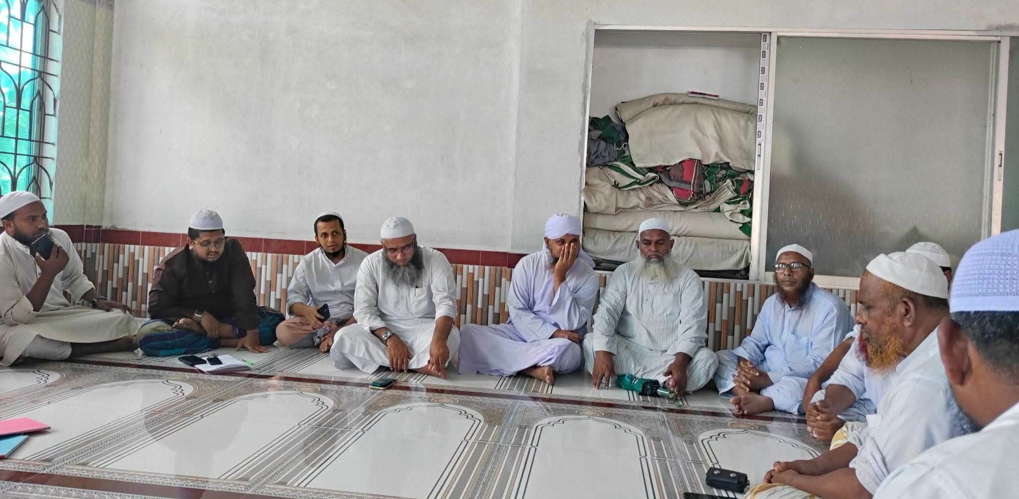 ধুনটে ওলামা পরিষদের বিশেষ বৈঠক : মাদ্রাসা-মসজিদের অপপ্রচার রুখতে সেল গঠন