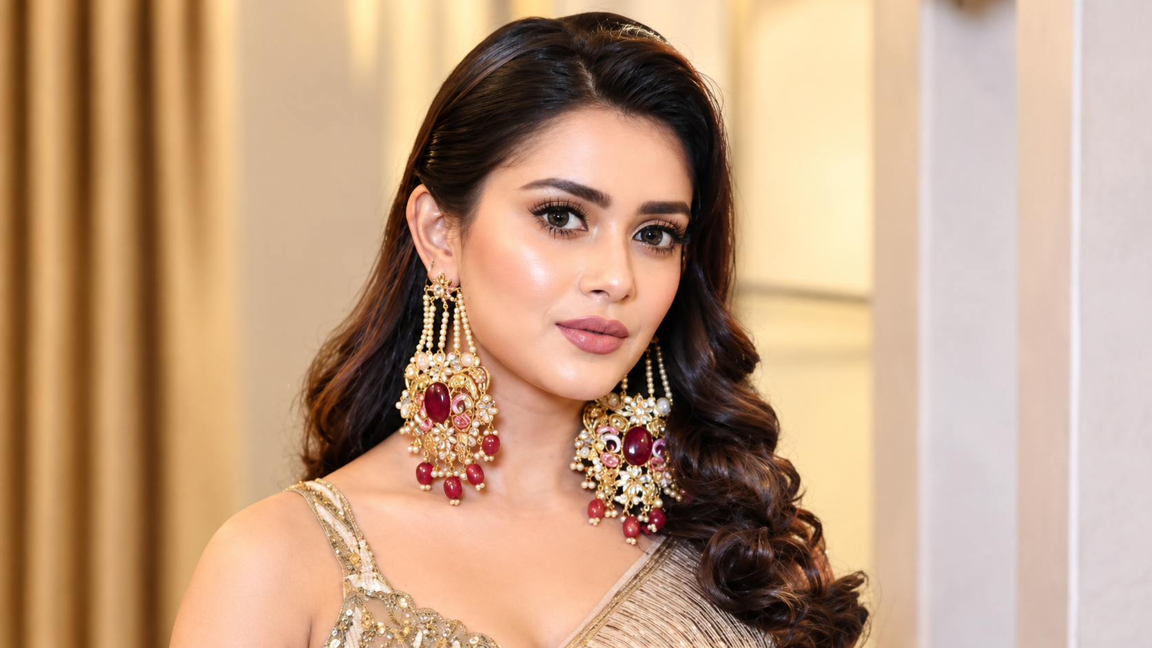 ৭৫ হাজার টাকার শাড়ি নিয়ে তানজিন তিশার বিরুদ্ধে আবার মামলা